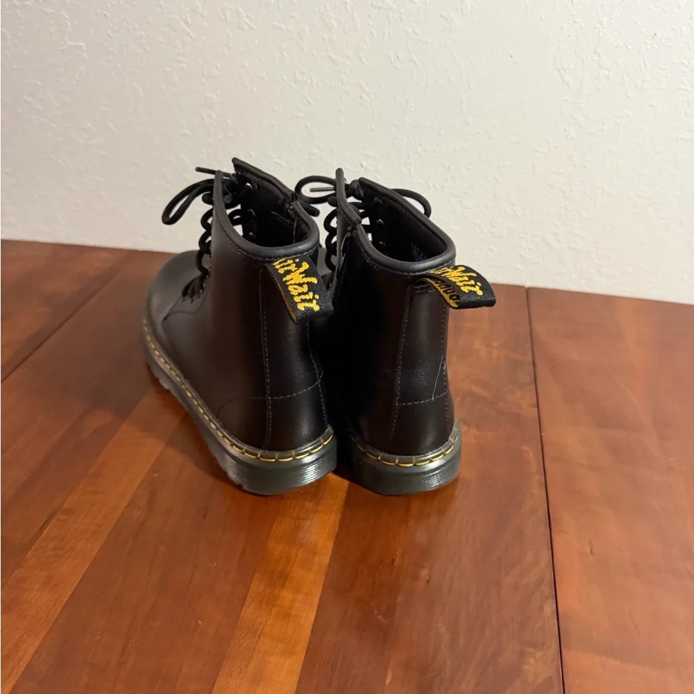 Dr. Martens Zavala Black Leather Lace Up Side Zip Combat Boot Kids 4M EUC